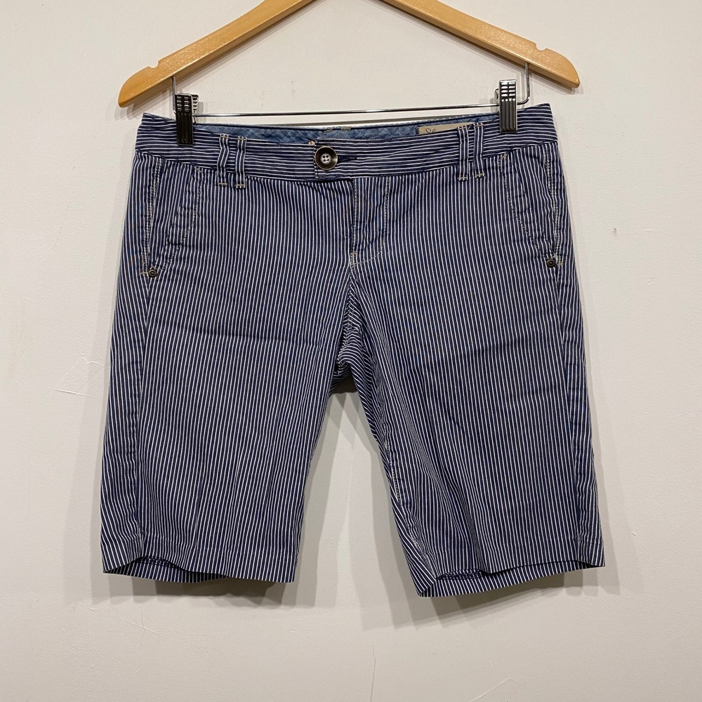Limited Edition Blue White Pinstripe Bermuda Shorts Womens Size 26 2 Mid Rise